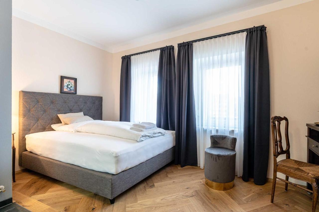 ויילהיים אין אוברבאיירן Altstadthotel Bachbraeu מראה חיצוני תמונה